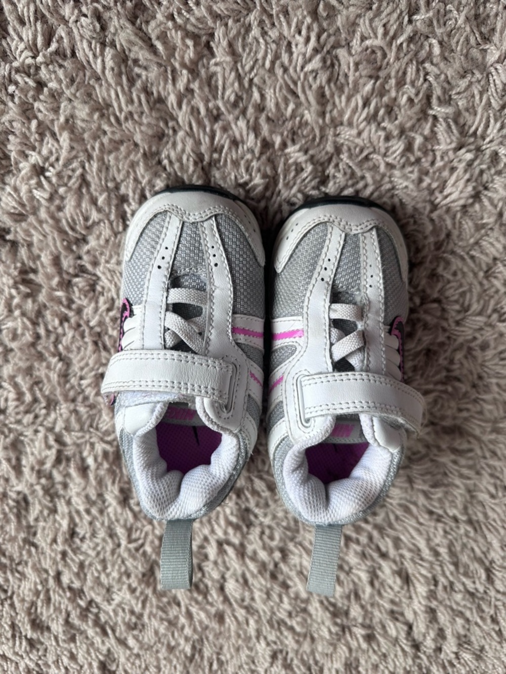 Toddler Nike Reax Shoes - Picture 2 of 4